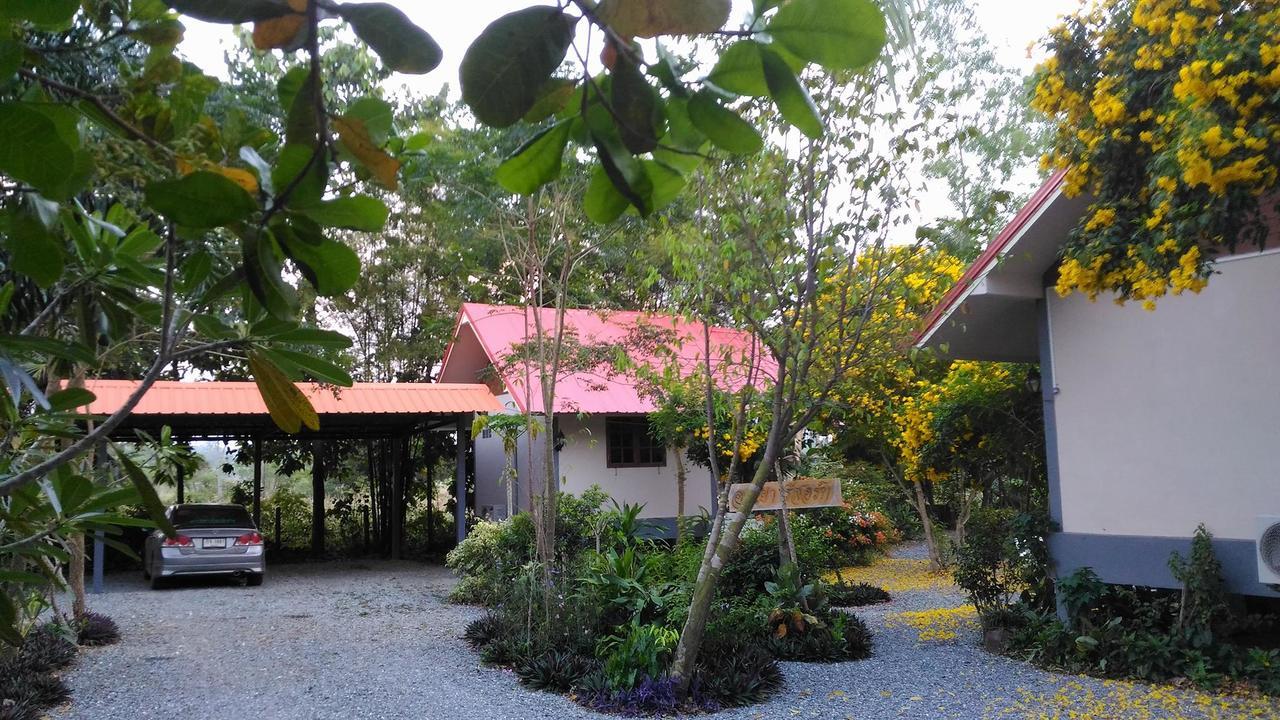 Areeya Resort Watthana Nakhon Eksteriør bilde